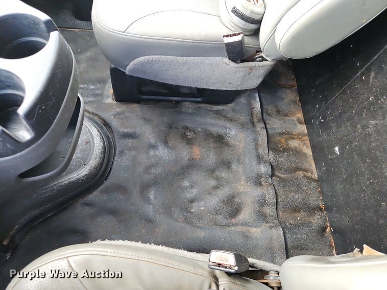 image for item DP2435 2007 Ford E250 Super Duty  van