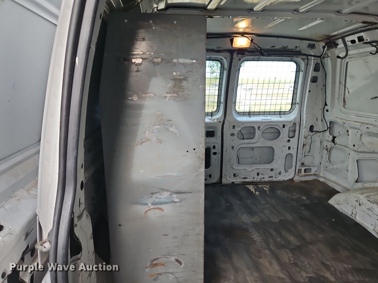image for item DP2435 2007 Ford E250 Super Duty  van