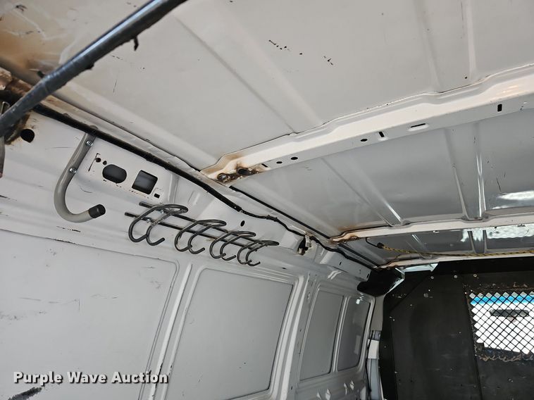 image for item DP2435 2007 Ford E250 Super Duty  van