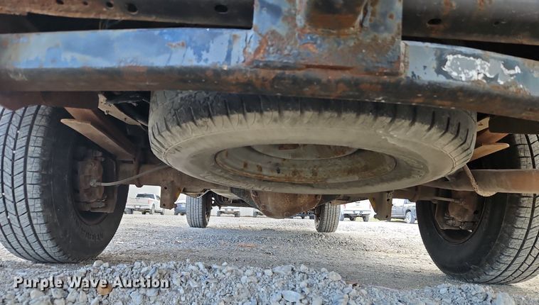 image for item DP2435 2007 Ford E250 Super Duty  van