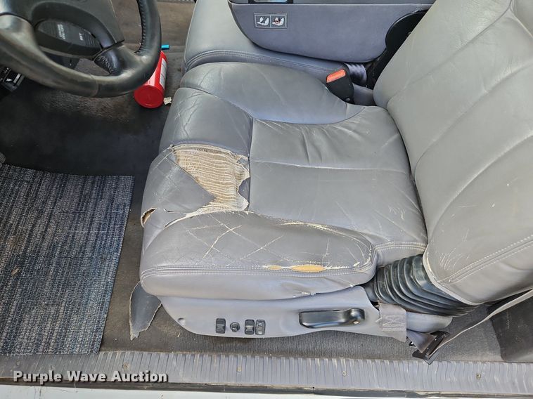 image for item DP2436 1998 Dodge Ram 3500  Quad Cab pickup truck