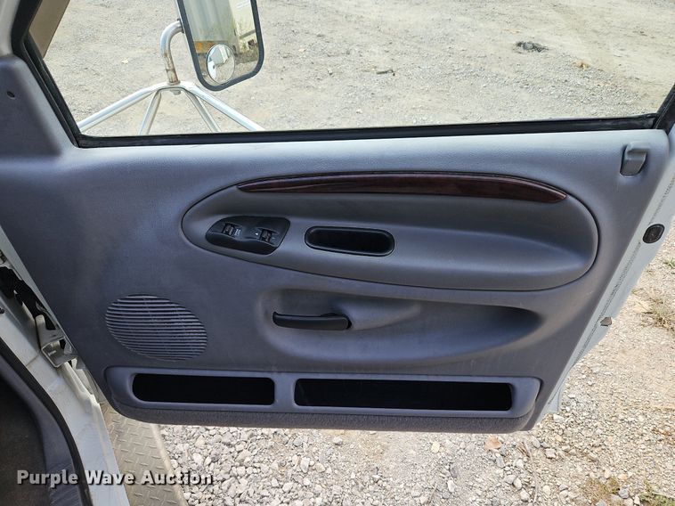 image for item DP2436 1998 Dodge Ram 3500  Quad Cab pickup truck