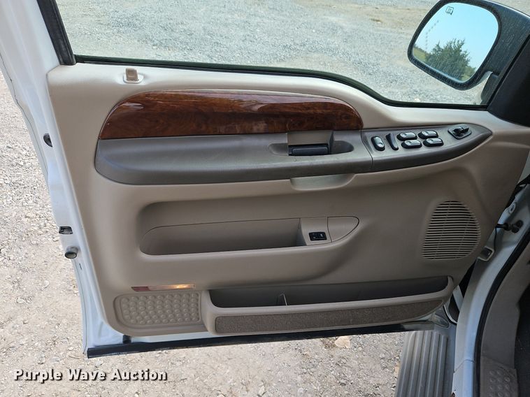 image for item DP2437 2002 Ford Excursion  SUV