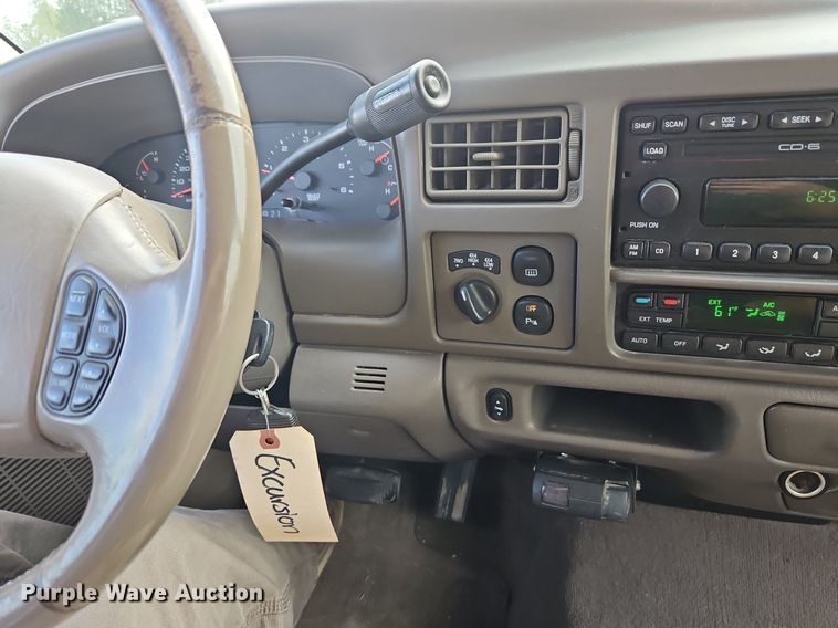 image for item DP2437 2002 Ford Excursion  SUV