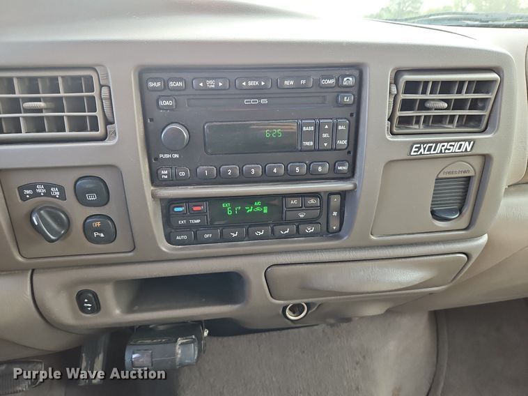 image for item DP2437 2002 Ford Excursion  SUV