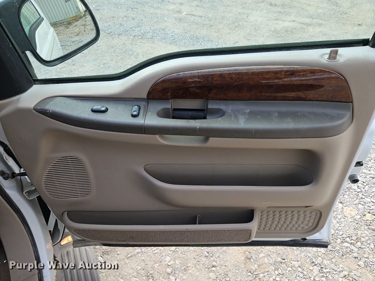 image for item DP2437 2002 Ford Excursion  SUV