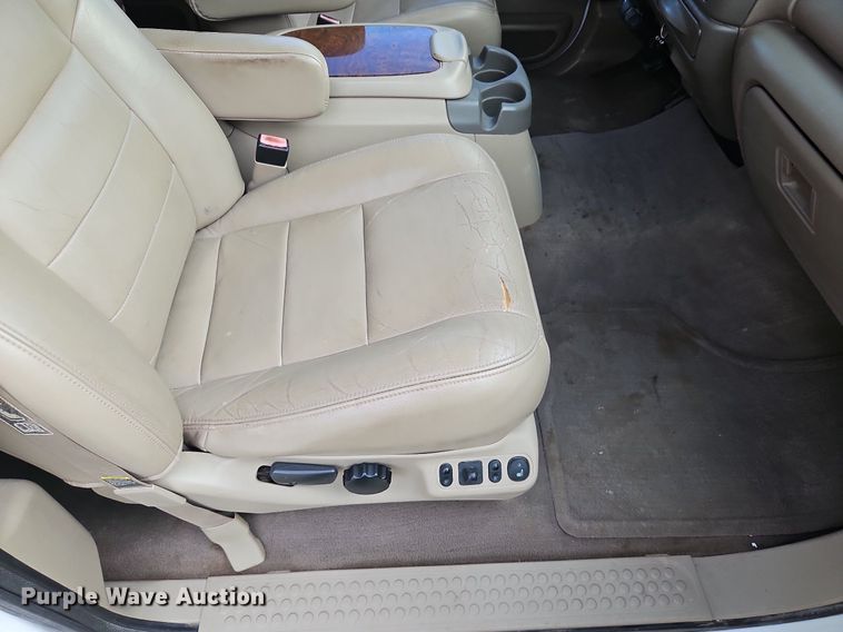 image for item DP2437 2002 Ford Excursion  SUV