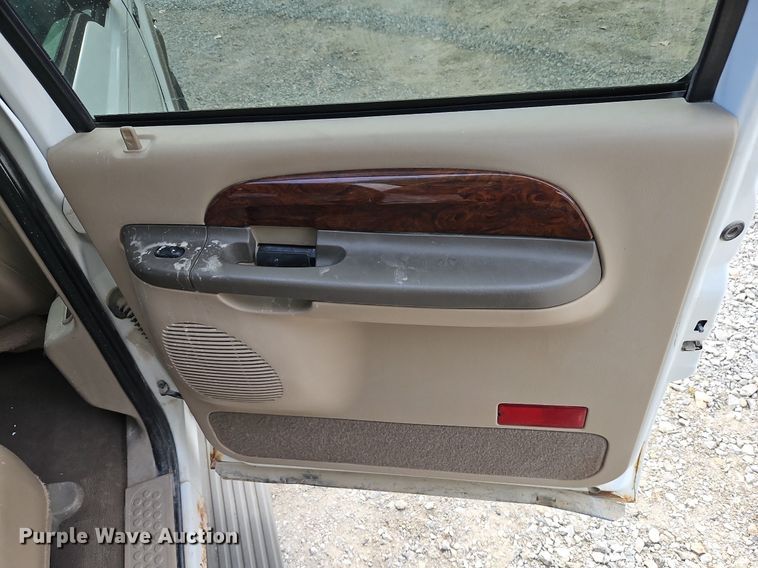 image for item DP2437 2002 Ford Excursion  SUV