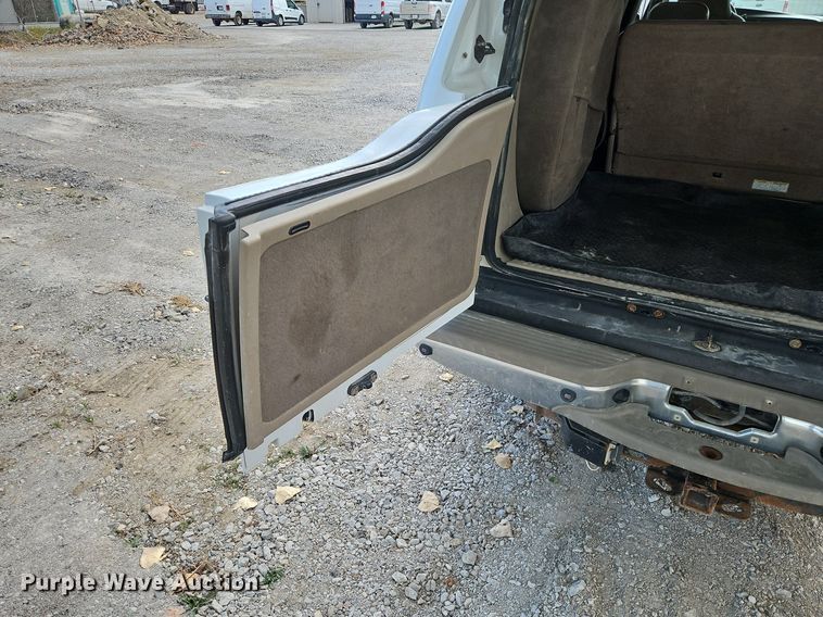 image for item DP2437 2002 Ford Excursion  SUV