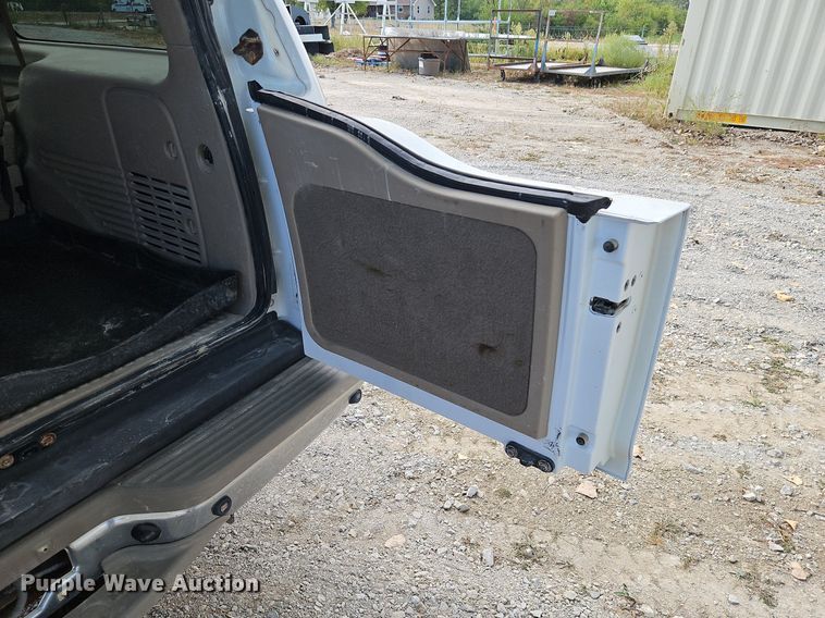 image for item DP2437 2002 Ford Excursion  SUV