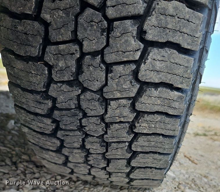 image for item DP2437 2002 Ford Excursion  SUV