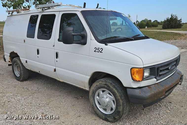 image for item DP2438 2006 Ford E250  van