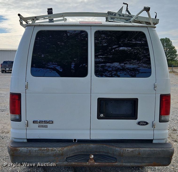 image for item DP2438 2006 Ford E250  van