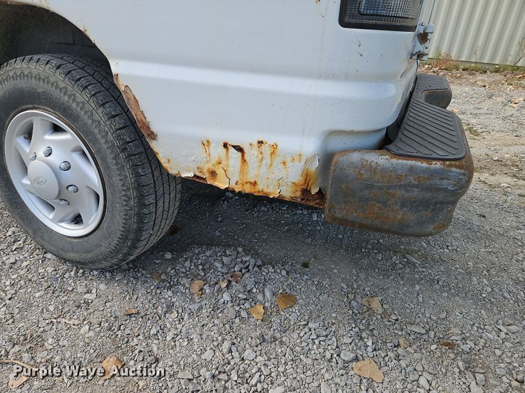 image for item DP2438 2006 Ford E250  van