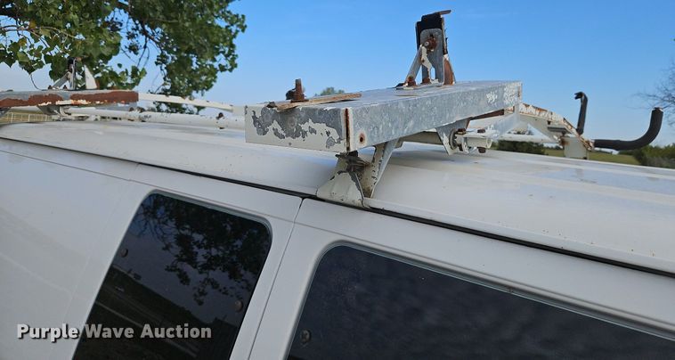 image for item DP2438 2006 Ford E250  van