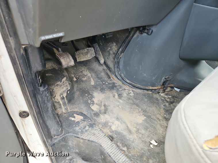 image for item DP2438 2006 Ford E250  van