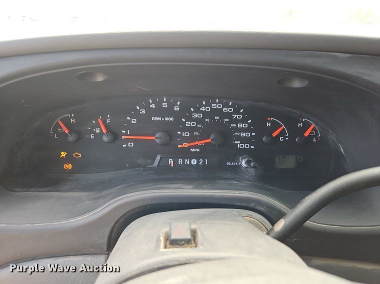 image for item DP2438 2006 Ford E250  van