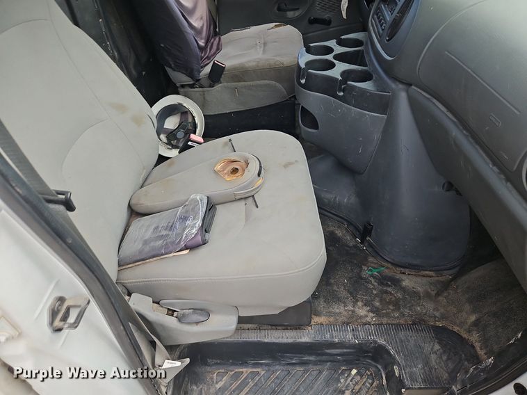 image for item DP2438 2006 Ford E250  van