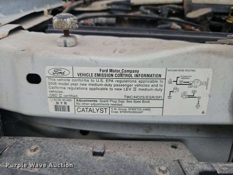 image for item DP2438 2006 Ford E250  van