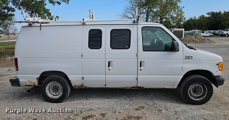 image for item DP2439 2004 Ford E250  van