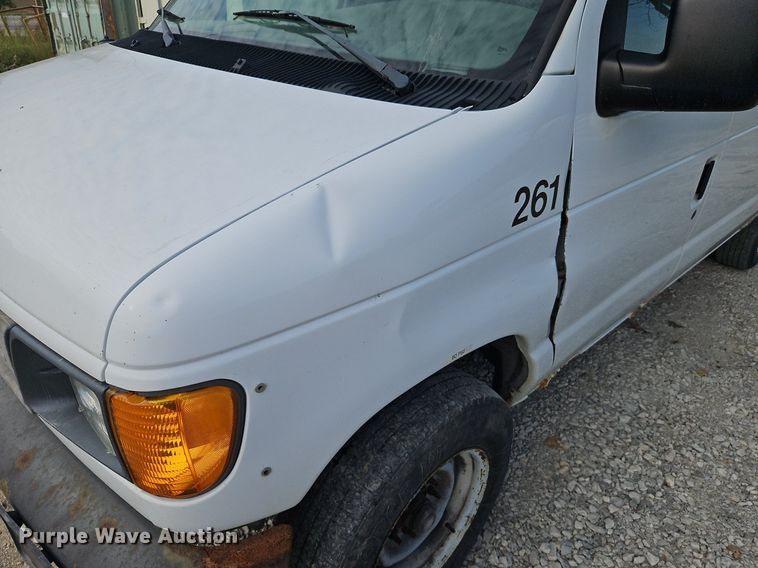 image for item DP2439 2004 Ford E250  van