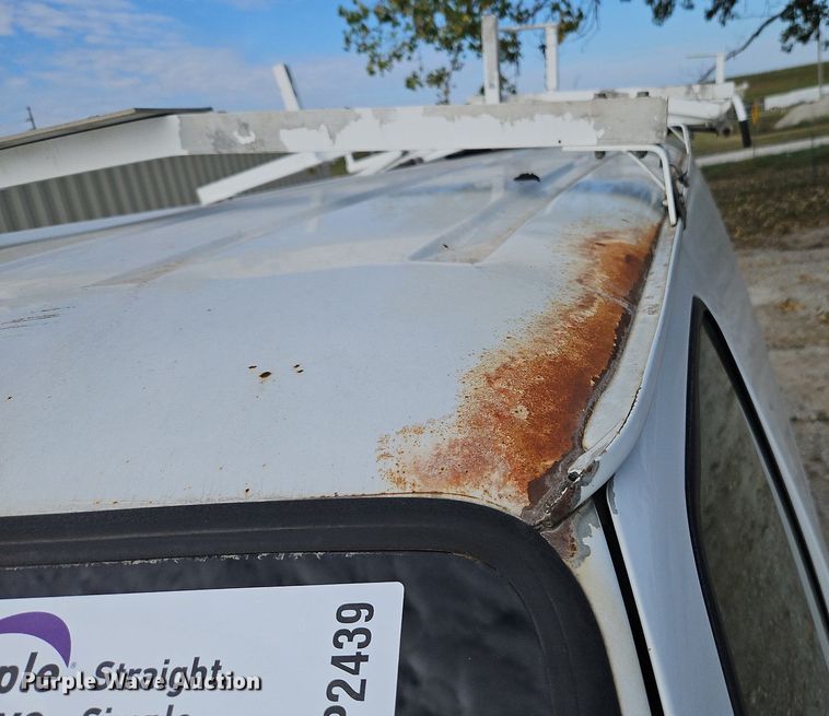 image for item DP2439 2004 Ford E250  van