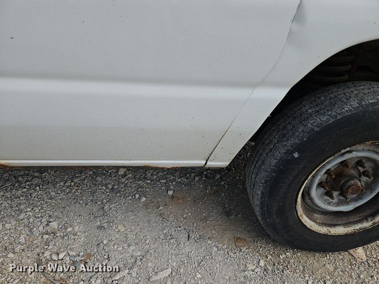 image for item DP2439 2004 Ford E250  van
