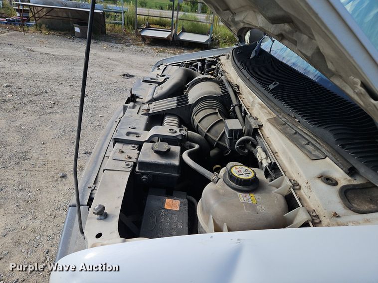 image for item DP2439 2004 Ford E250  van