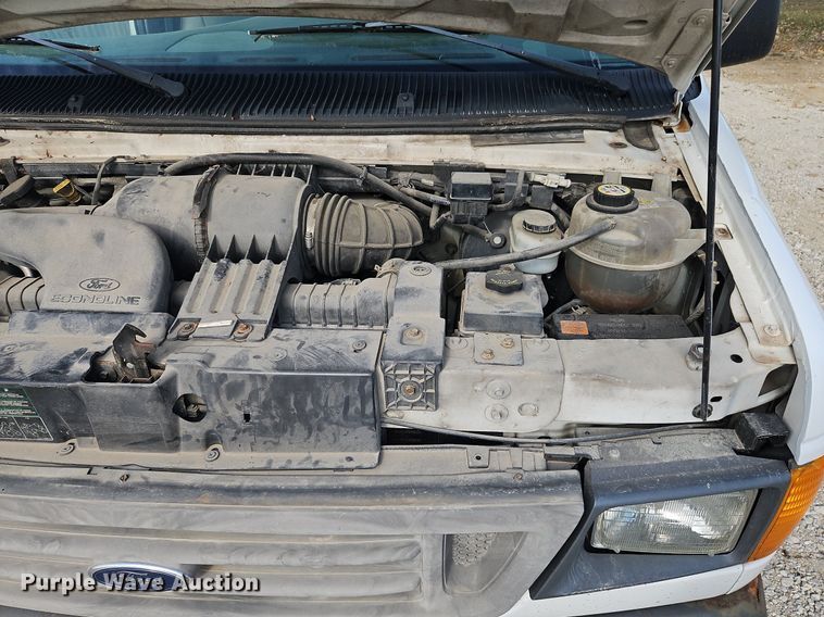 image for item DP2439 2004 Ford E250  van