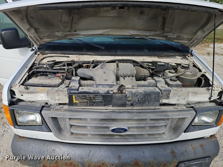 image for item DP2439 2004 Ford E250  van