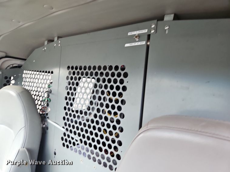 image for item DP2439 2004 Ford E250  van