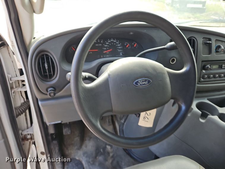 image for item DP2439 2004 Ford E250  van