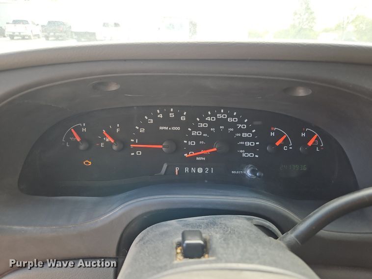 image for item DP2439 2004 Ford E250  van