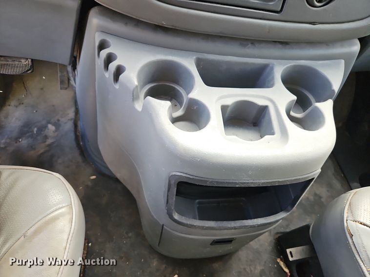 image for item DP2439 2004 Ford E250  van