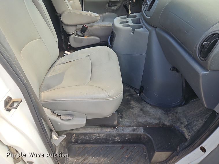 image for item DP2439 2004 Ford E250  van