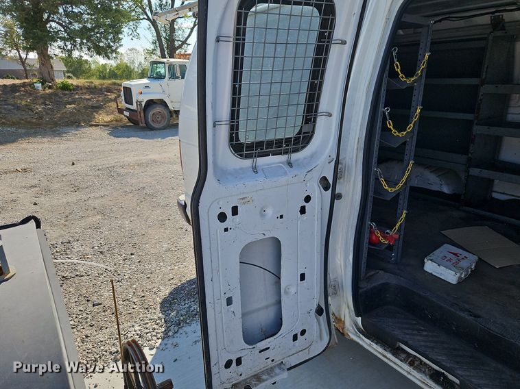 image for item DP2439 2004 Ford E250  van