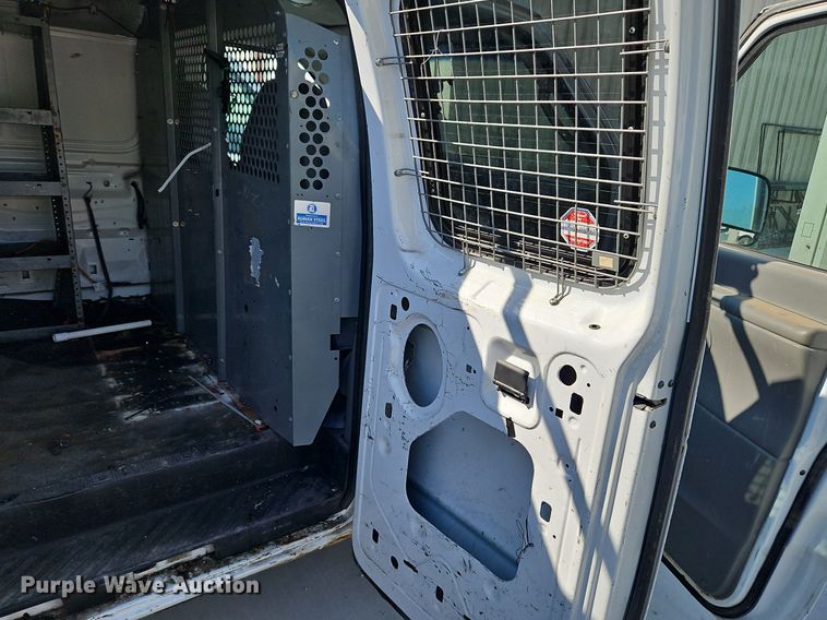 image for item DP2439 2004 Ford E250  van