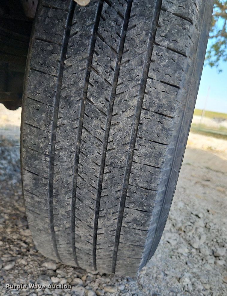 image for item DP2439 2004 Ford E250  van