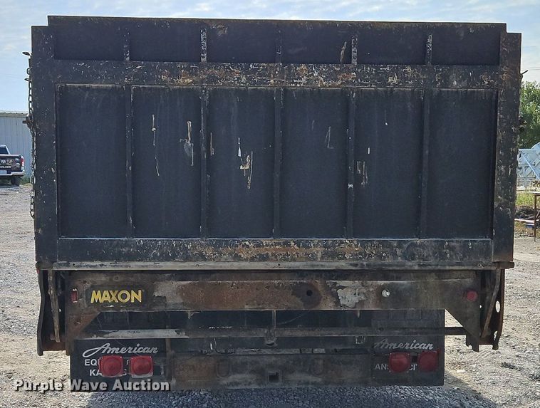 image for item DP2440 2006 Dodge Sprinter 3500  flatbed van