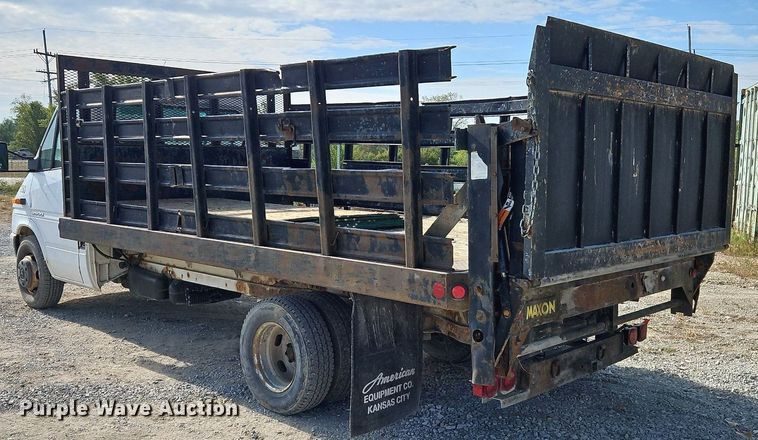 image for item DP2440 2006 Dodge Sprinter 3500  flatbed van