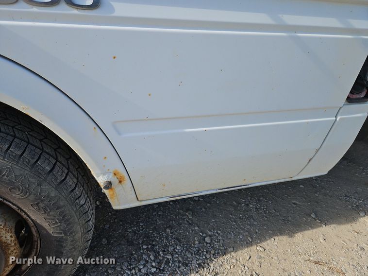 image for item DP2440 2006 Dodge Sprinter 3500  flatbed van