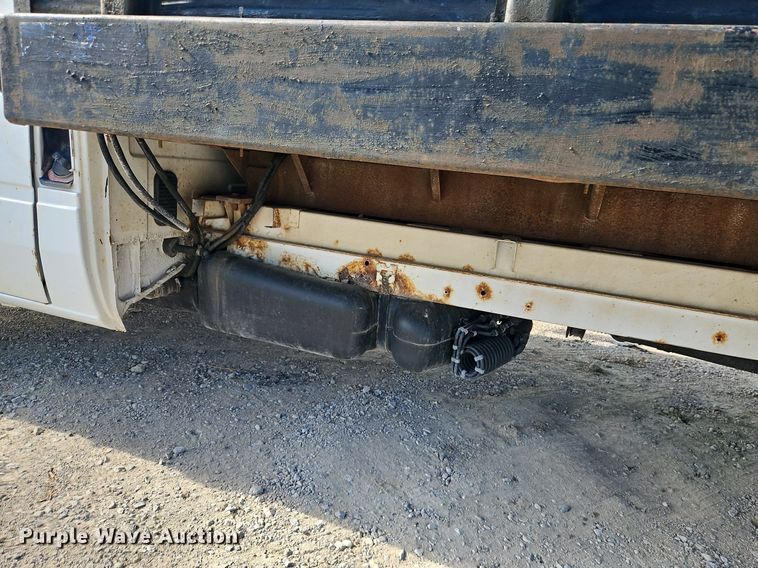 image for item DP2440 2006 Dodge Sprinter 3500  flatbed van