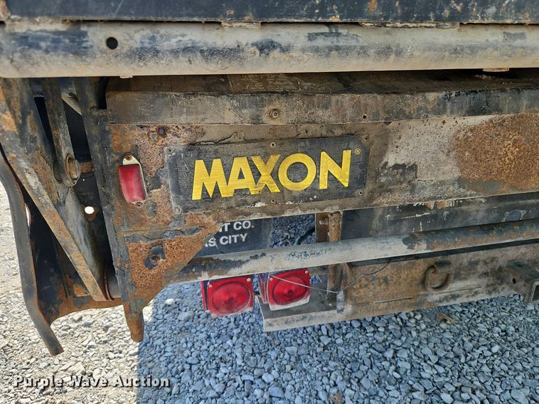 image for item DP2440 2006 Dodge Sprinter 3500  flatbed van