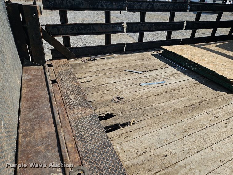 image for item DP2440 2006 Dodge Sprinter 3500  flatbed van