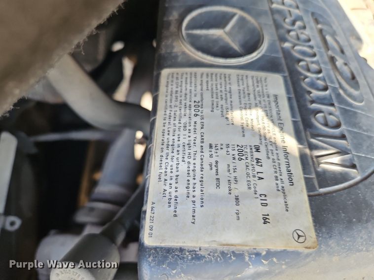 image for item DP2440 2006 Dodge Sprinter 3500  flatbed van