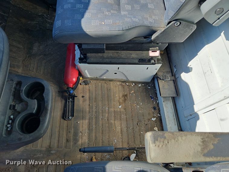 image for item DP2440 2006 Dodge Sprinter 3500  flatbed van