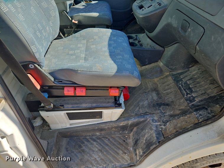 image for item DP2440 2006 Dodge Sprinter 3500  flatbed van