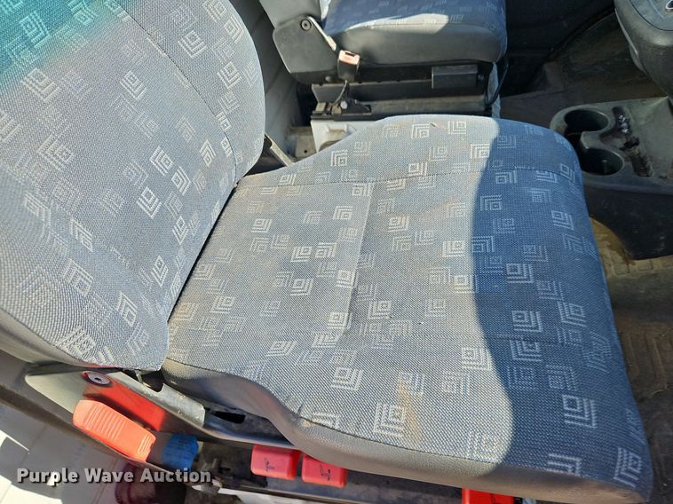 image for item DP2440 2006 Dodge Sprinter 3500  flatbed van