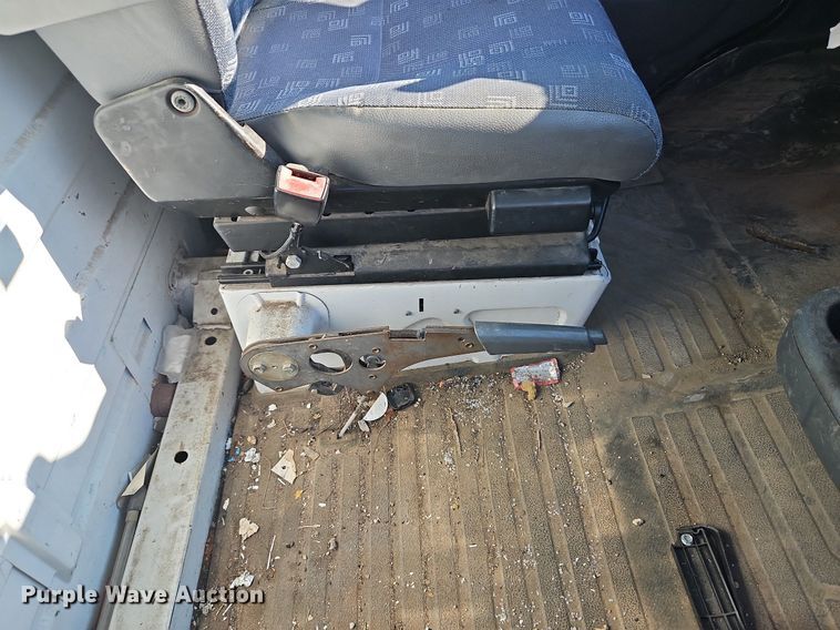 image for item DP2440 2006 Dodge Sprinter 3500  flatbed van