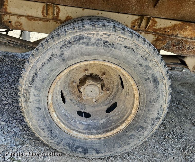 image for item DP2440 2006 Dodge Sprinter 3500  flatbed van